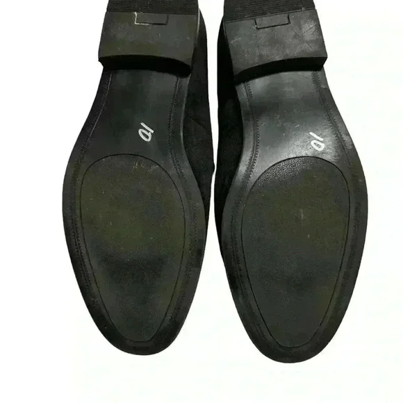 Black and gold skull head loafers, Size-10 - Picture 5 of 5